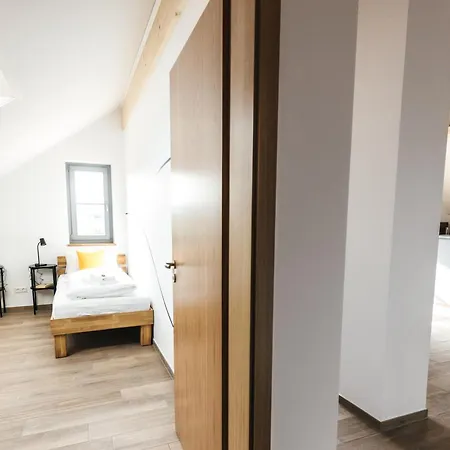 Heimatel - Hochberg Apartment Argenbuhl