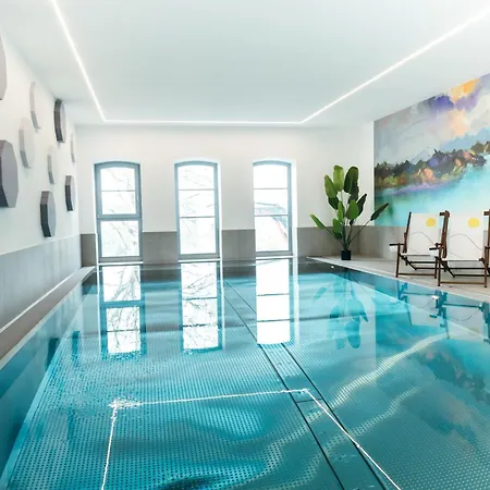 Heimatel - Hochberg *