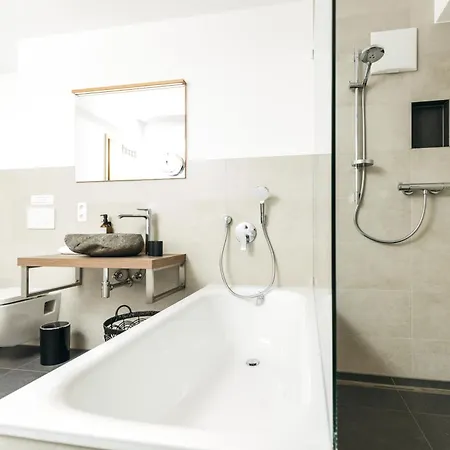 Heimatel - Hochberg *